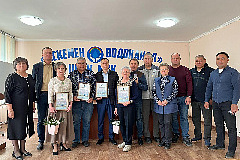 В честь Дня работников жилищно-коммунального хозяйства Республики Казахстан Водная ассоциация вручила специальный «Знак отличия» ряду специалистов и сотрудников ГКП «Өскемен Водоканал».